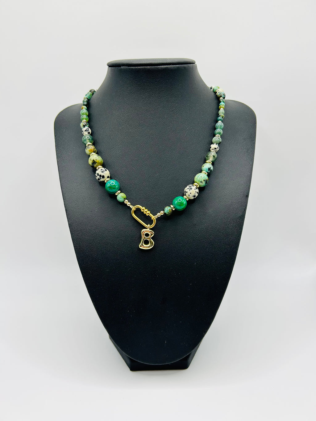 Lys Charm Necklace