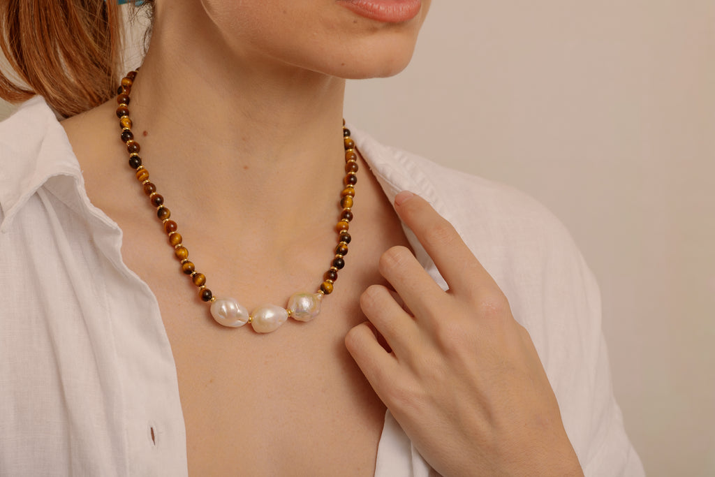 Lola Necklace