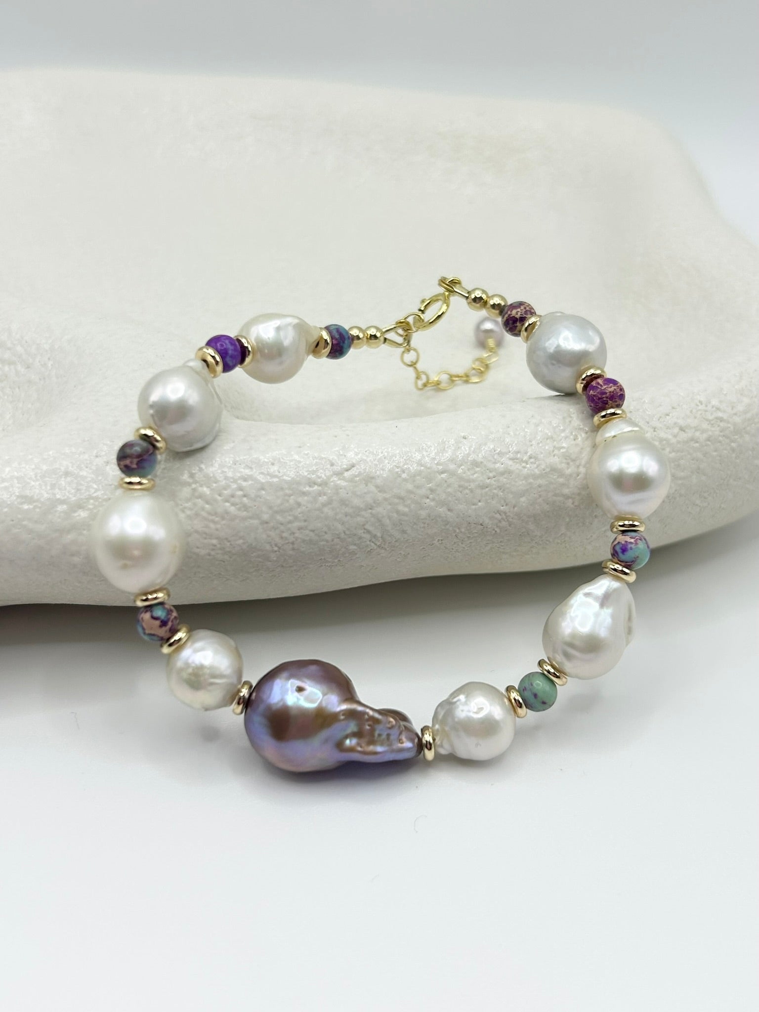 Ari Bracelet